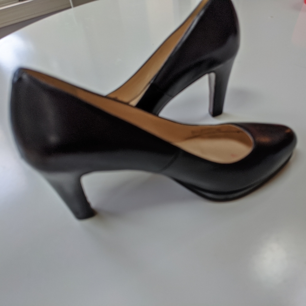 Cole Haan Air Chelsea Pump (Nike Air)